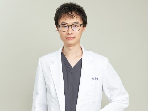 陳勇惟 獸醫師專長：特殊寵物/非犬貓